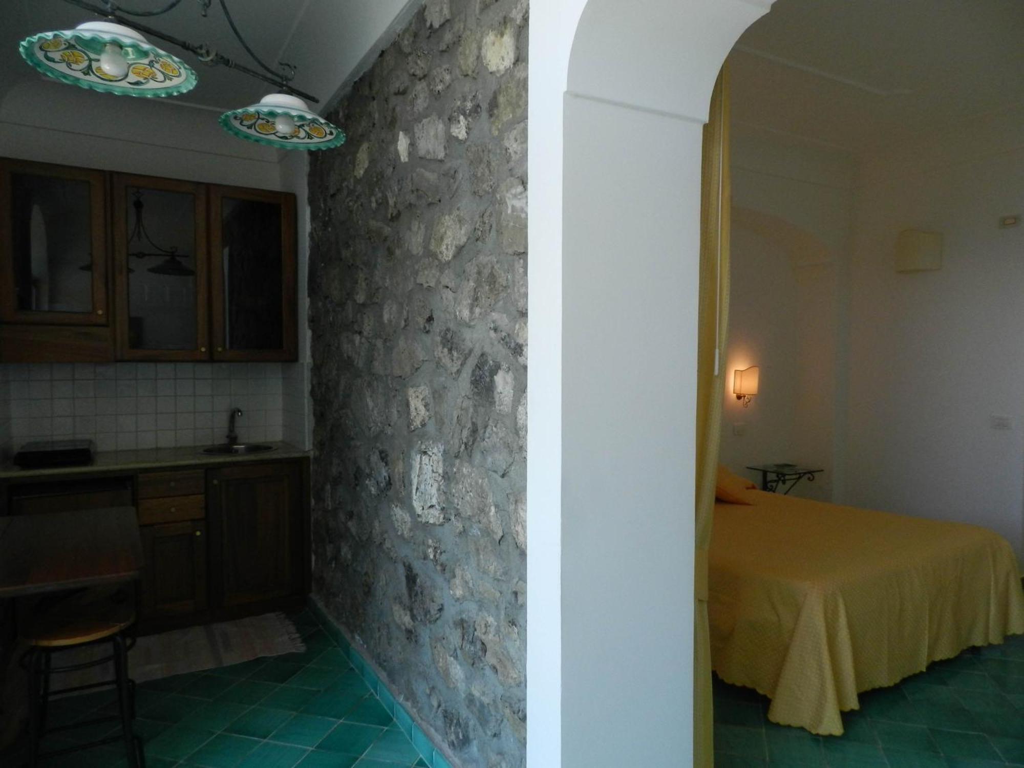 Bacio Del Sole B&B Positano Bagian luar foto