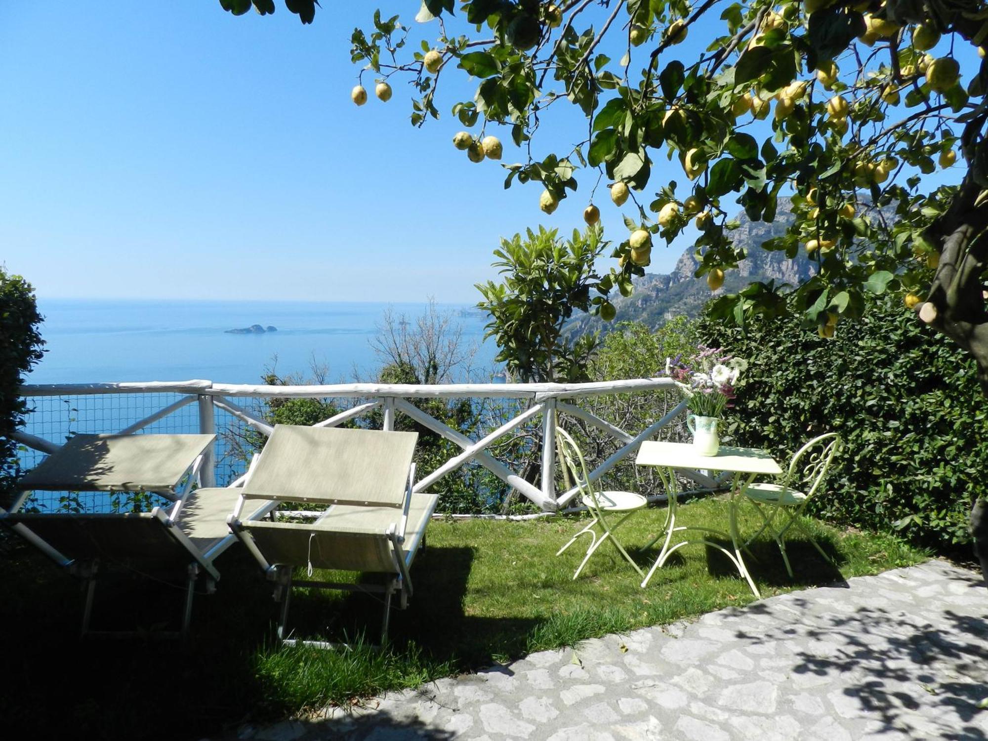Bacio Del Sole B&B Positano Bagian luar foto