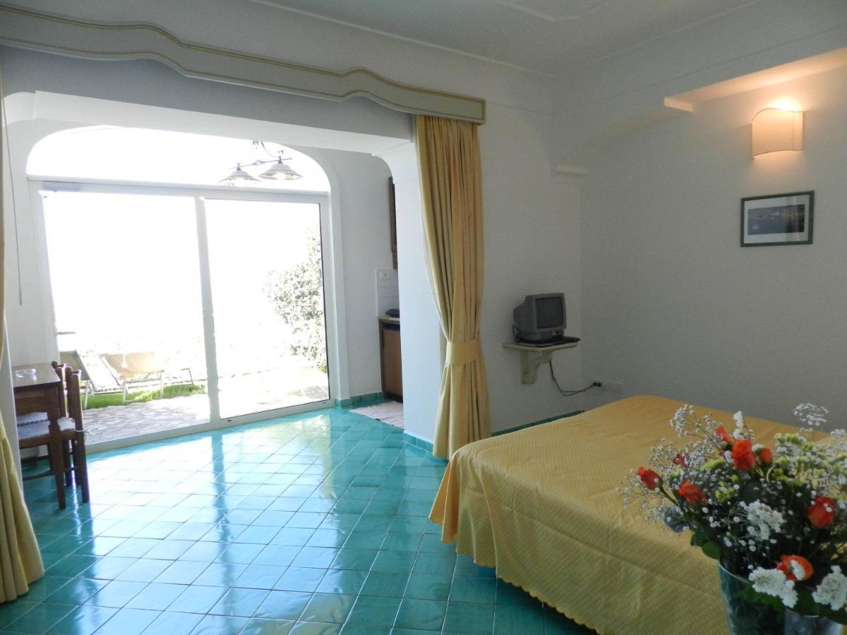 Bacio Del Sole B&B Positano Bagian luar foto