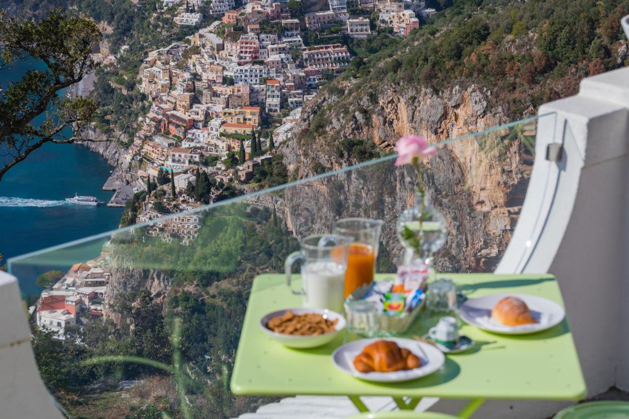 Bacio Del Sole B&B Positano Bagian luar foto